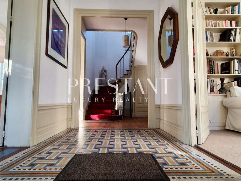 Maison Angoulême - 5 chambres - 300m²