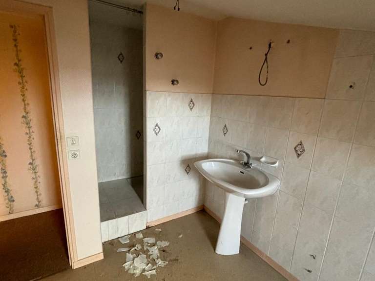 House Angoulême - 8 bedrooms - 308m²