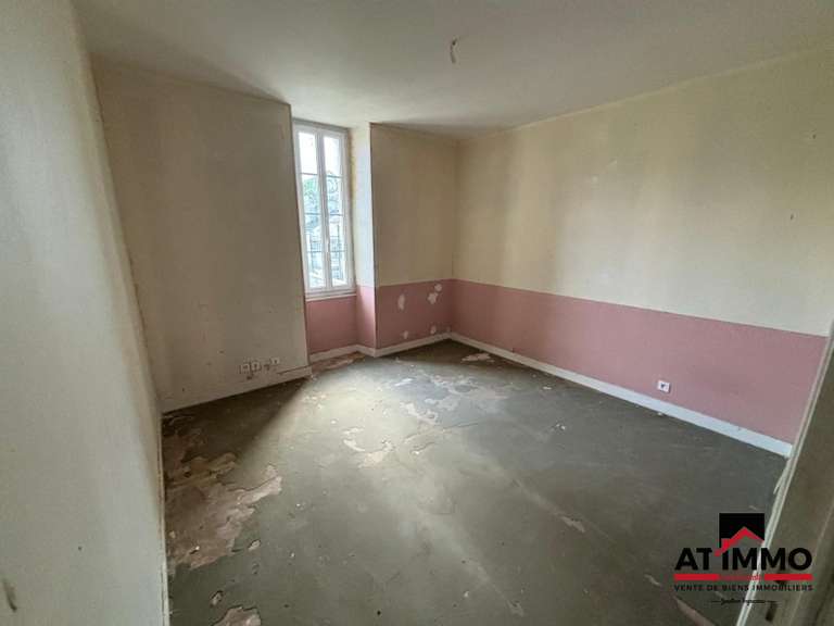 House Angoulême - 8 bedrooms - 308m²