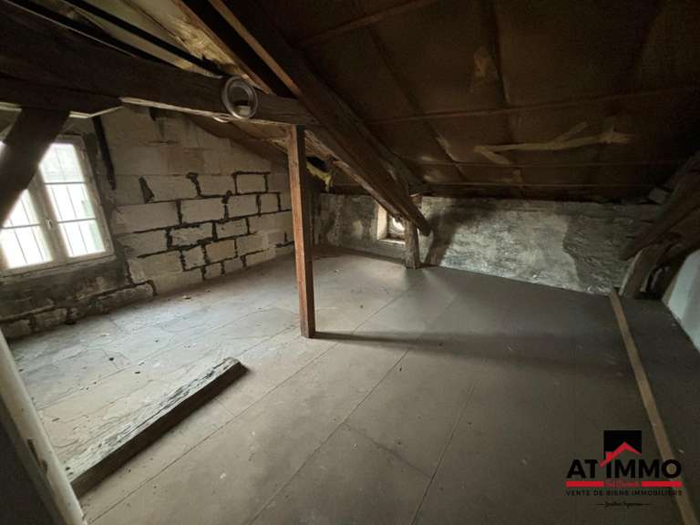 House Angoulême - 8 bedrooms - 308m²