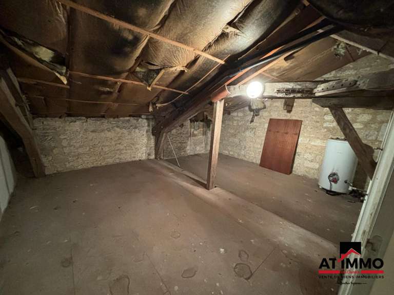 House Angoulême - 8 bedrooms - 308m²