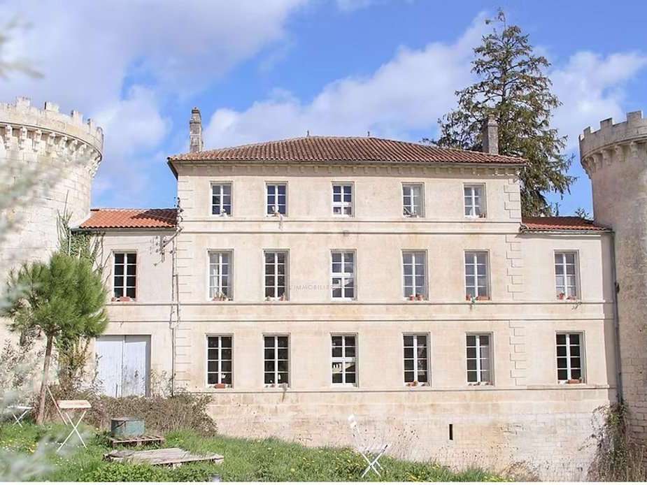 Maison Angoulême