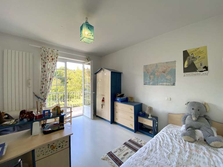 House Angoulême - 6 bedrooms - 230m²