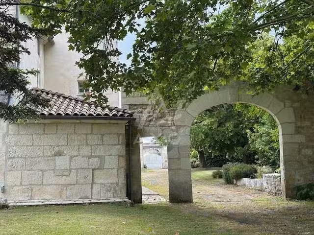 Property Angoulême - 7 bedrooms