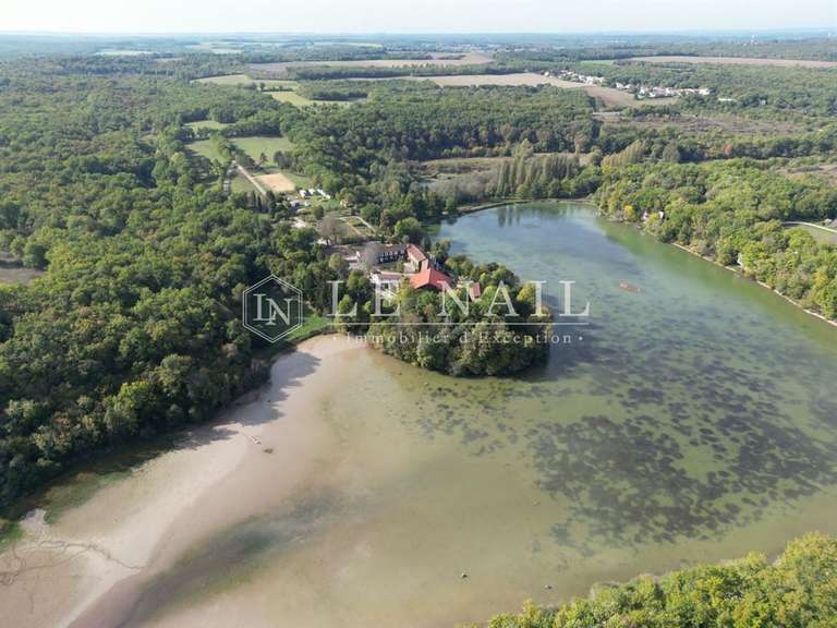 Propriété Angoulême - 12 chambres - 800m²