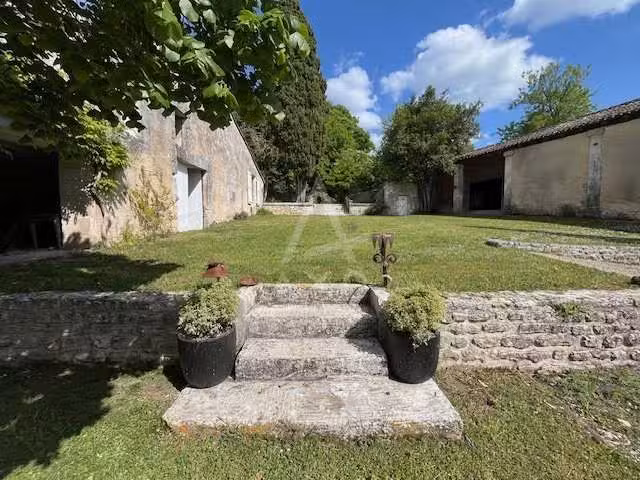 Property Angoulême - 4 bedrooms