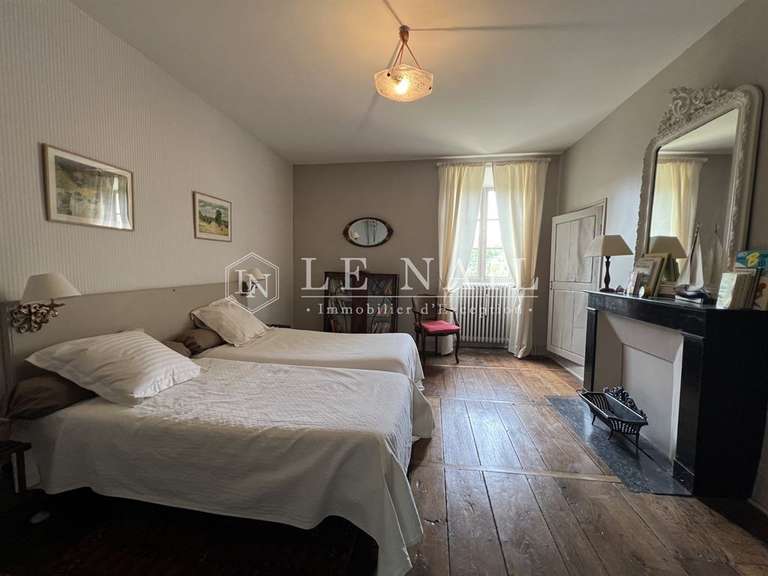 Propriété Angoulême - 6 chambres - 350m²