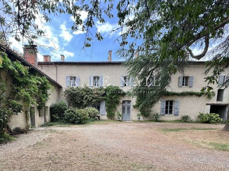 Propriété Angoulême - 6 chambres - 350m²
