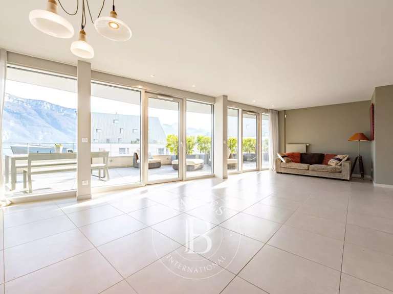 Appartement Annecy - 3 chambres - 125m²