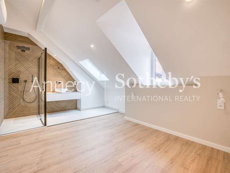 Appartement Annecy - 2 chambres - 98m²