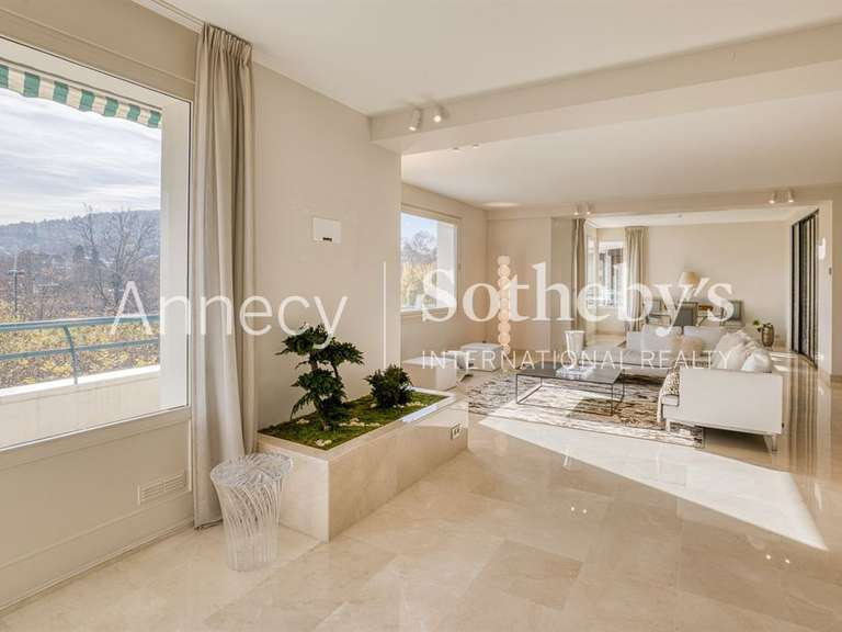 Appartement Annecy - 3 chambres - 180m²