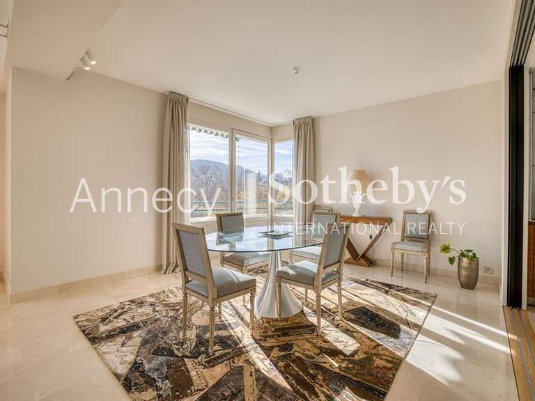 Appartement Annecy - 3 chambres - 180m²