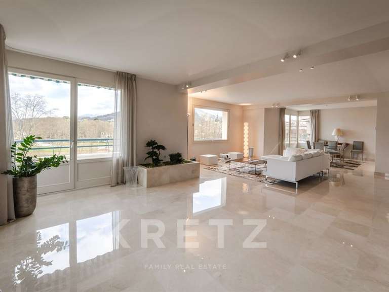 Appartement Annecy - 3 chambres - 180m²