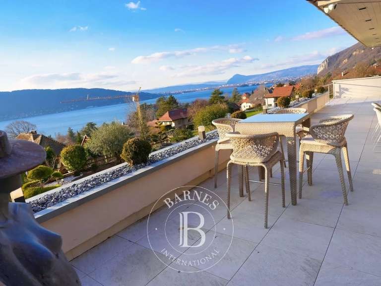 House Annecy - 4 bedrooms - 300m²