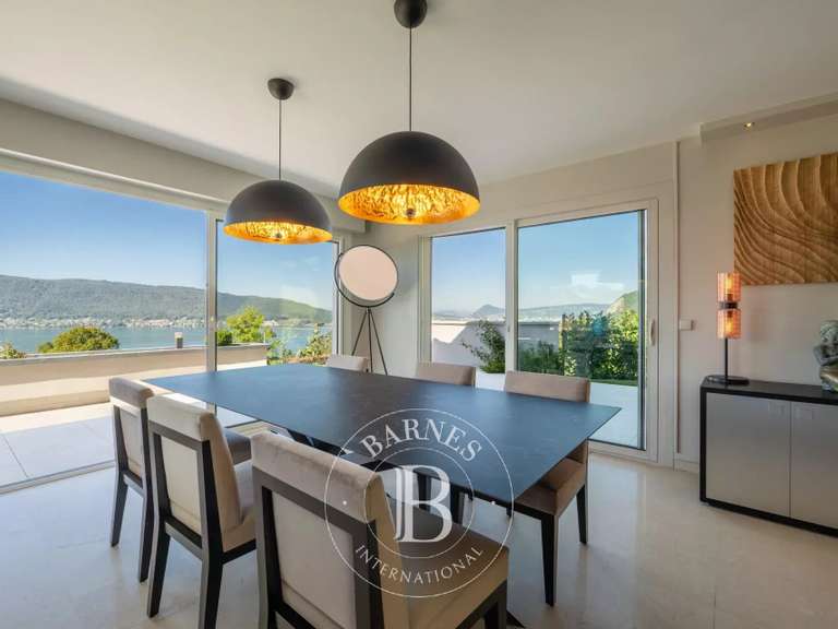 House Annecy - 4 bedrooms - 300m²