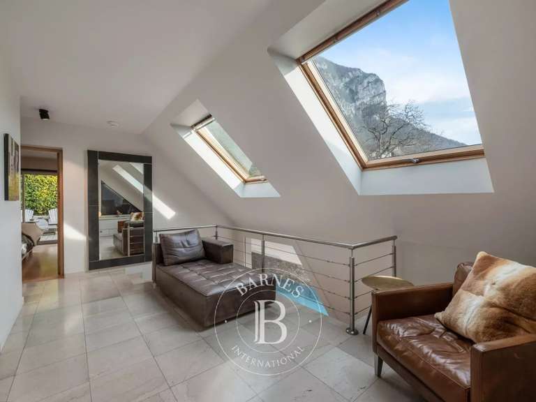 House Annecy - 4 bedrooms - 300m²