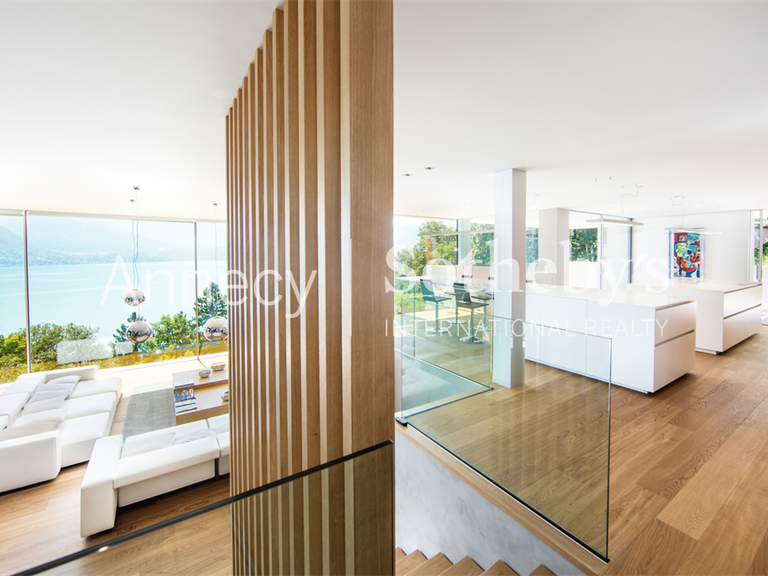 Maison Annecy - 3 chambres - 293m²