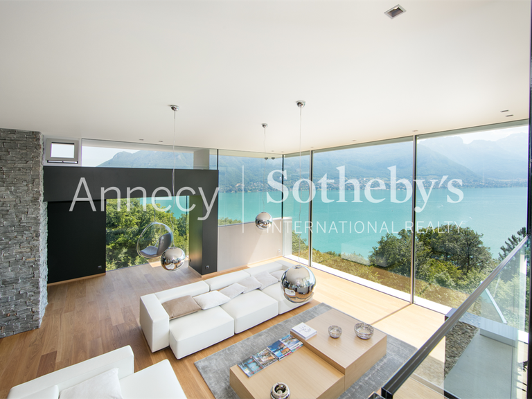 Maison Annecy - 3 chambres - 293m²