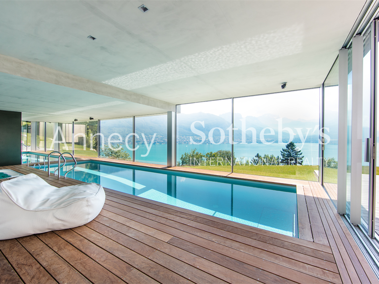 Maison Annecy - 3 chambres - 293m²
