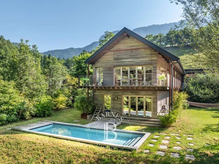 Maison Annecy - 4 chambres - 200m²