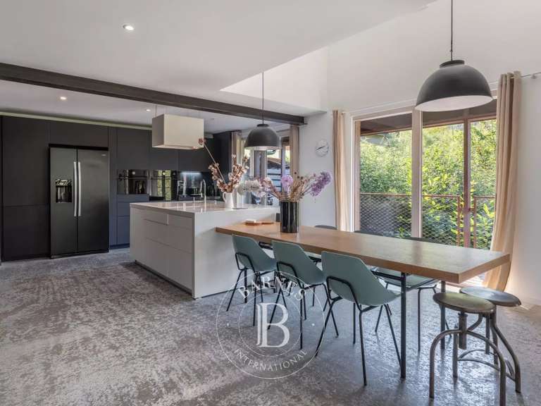 Maison Annecy - 4 chambres - 200m²