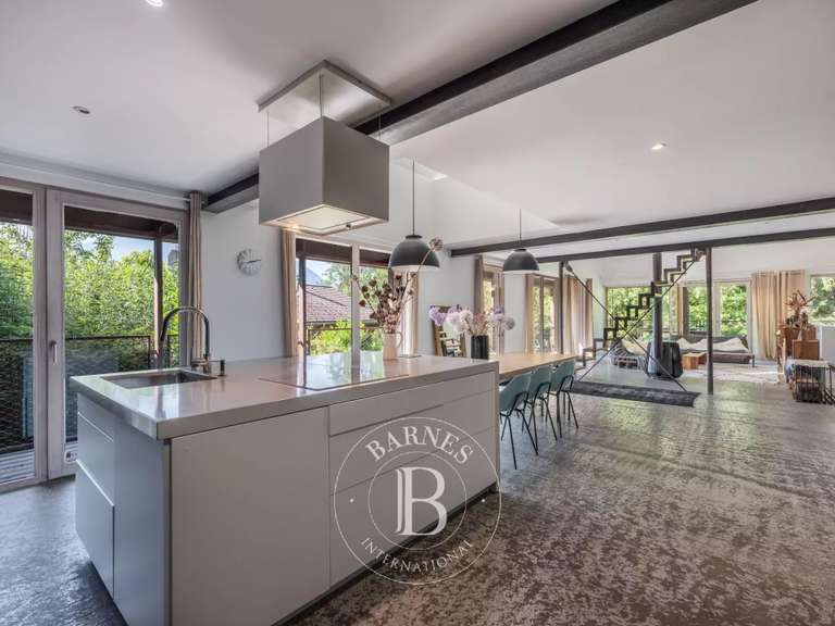 Maison Annecy - 4 chambres - 200m²