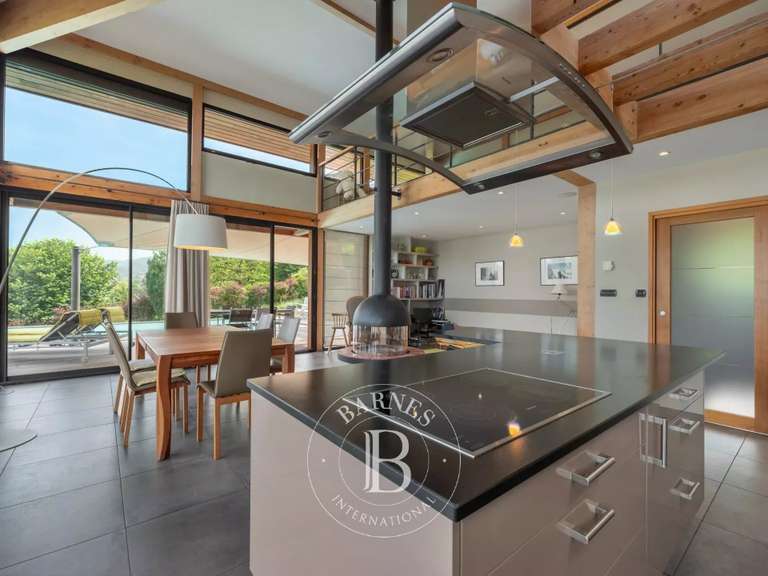 Maison Annecy - 5 chambres - 273m²