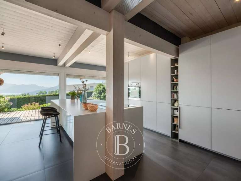 House Annecy - 5 bedrooms - 340m²