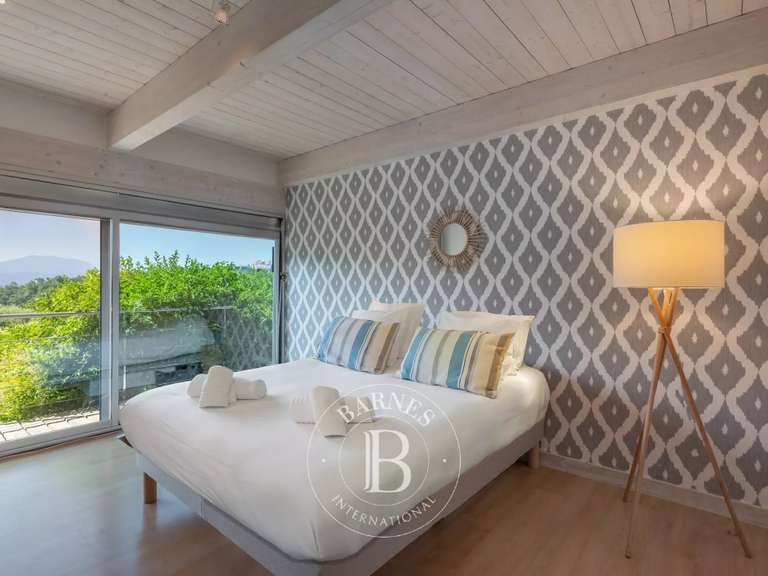 House Annecy - 5 bedrooms - 340m²