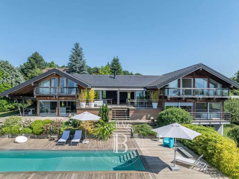 House Annecy - 5 bedrooms - 340m²