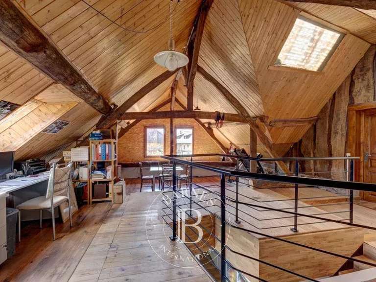 Maison Annecy - 3 chambres - 211m²