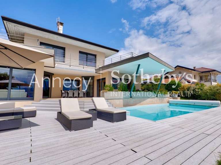 House Annecy - 3 bedrooms - 220m²