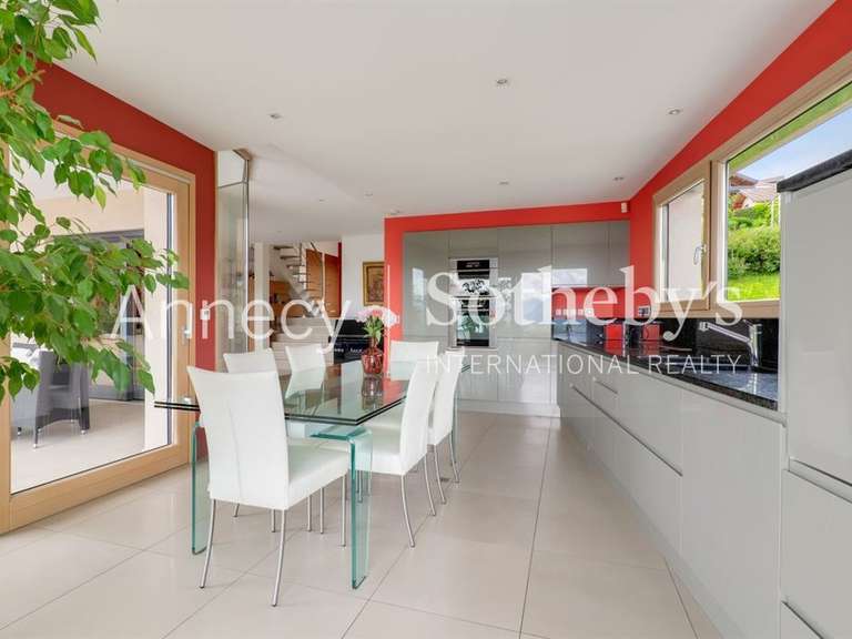Maison Annecy - 3 chambres - 220m²