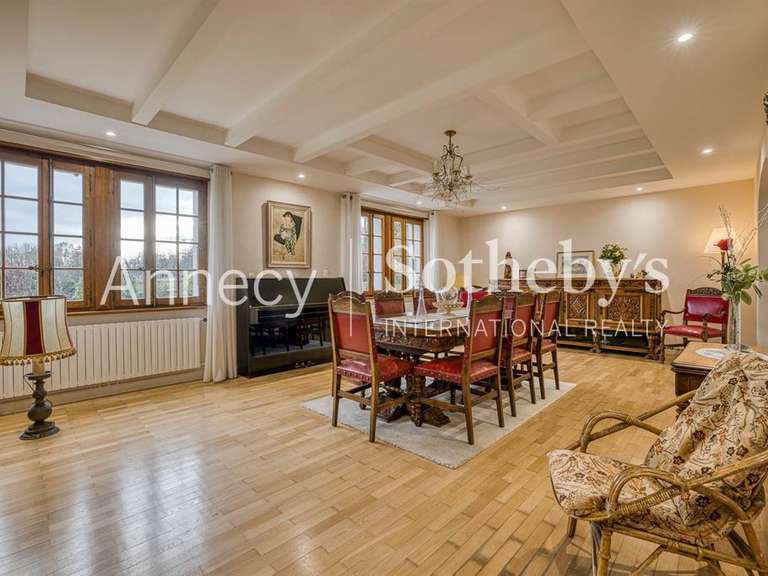 House Annecy - 6 bedrooms - 215m²
