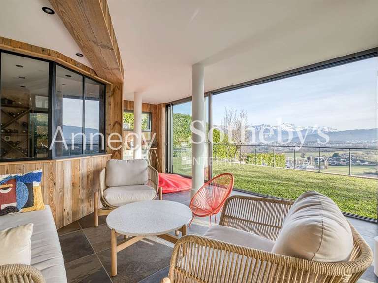 Maison Annecy - 3 chambres - 212m²