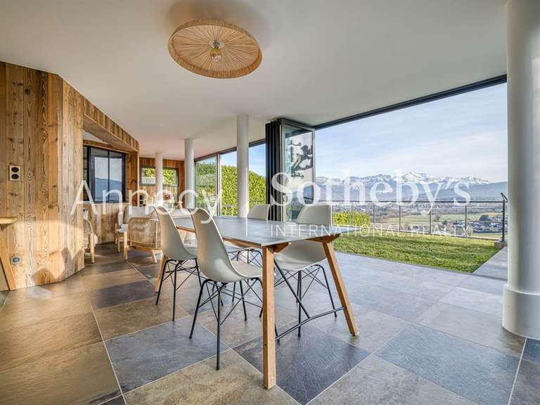 Maison Annecy - 3 chambres - 212m²