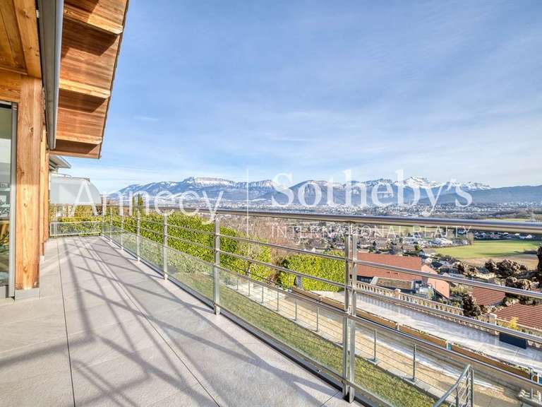 Maison Annecy - 3 chambres - 212m²