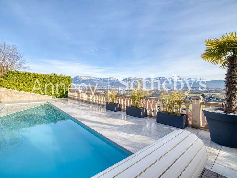 Maison Annecy - 3 chambres - 212m²