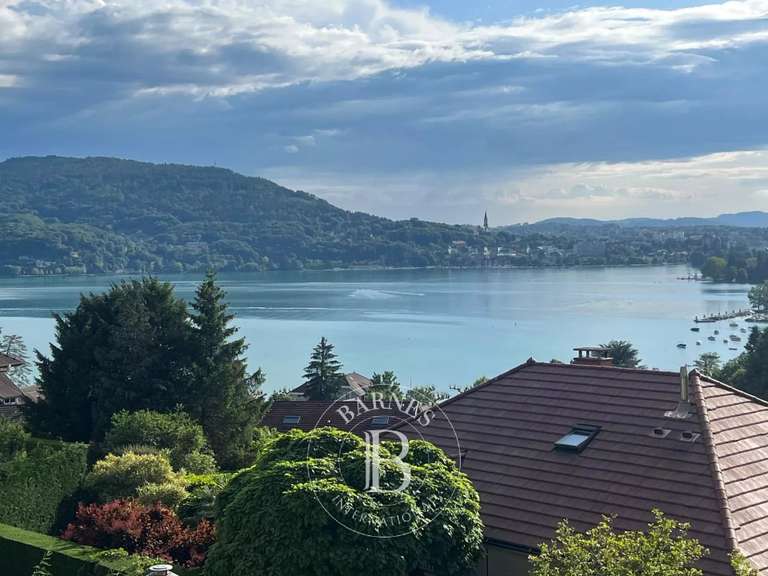 Maison Annecy - 4 chambres - 193m²