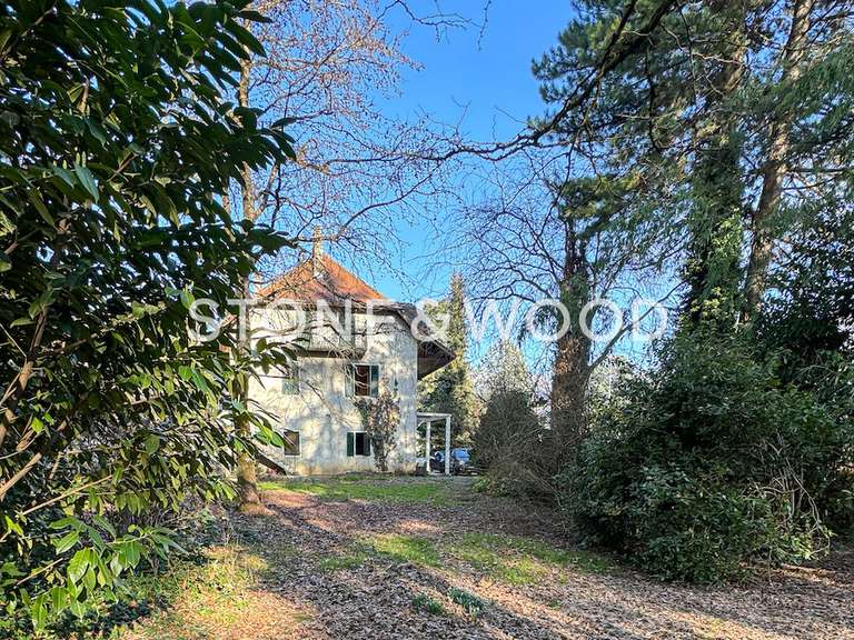 House Annecy - 8 bedrooms - 325m²