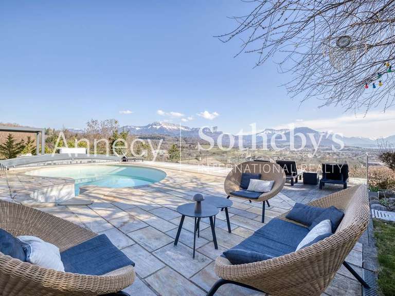 House Annecy - 3 bedrooms - 240m²