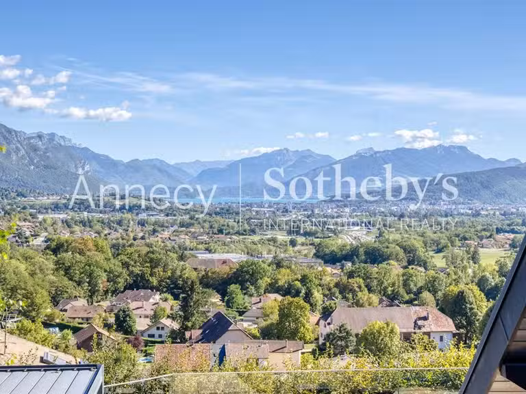 Maison Annecy - 3 chambres - 240m²