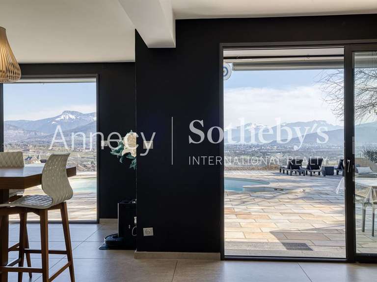 House Annecy - 3 bedrooms - 240m²