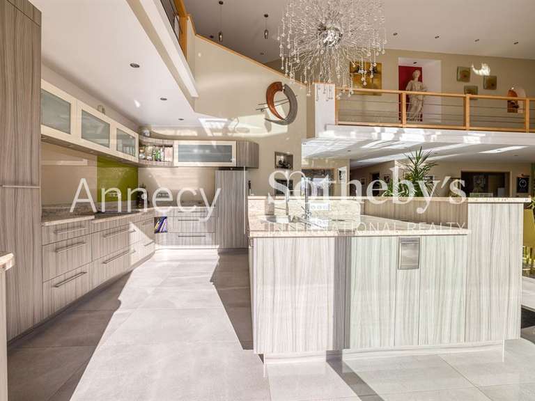 House Annecy - 5 bedrooms - 660m²