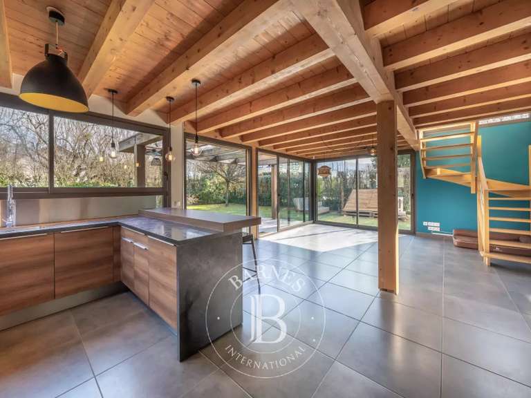 Maison Annecy - 3 chambres - 128m²