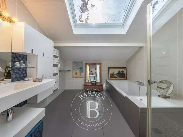 Maison Annecy - 5 chambres - 229m²