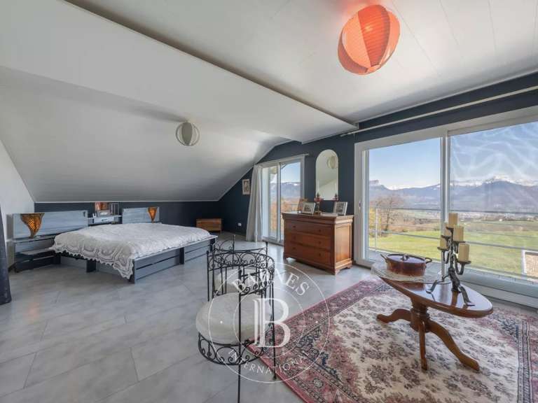 Maison Annecy - 5 chambres - 229m²