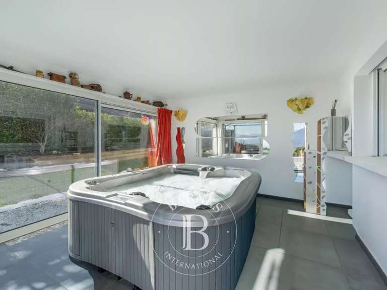 Maison Annecy - 5 chambres - 229m²