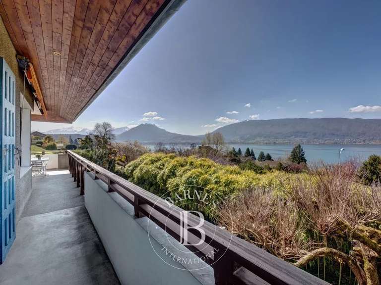 Maison Annecy - 3 chambres - 131m²