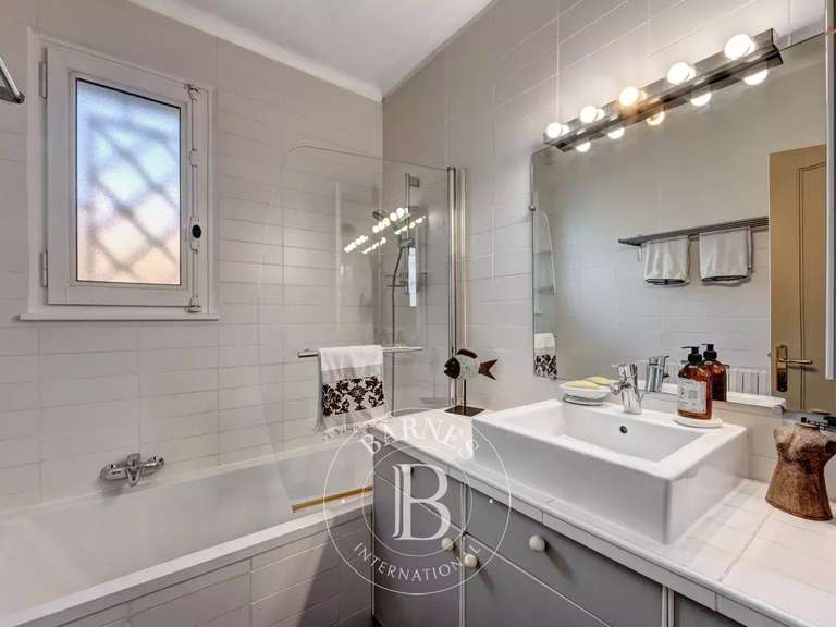 Maison Annecy - 3 chambres - 131m²